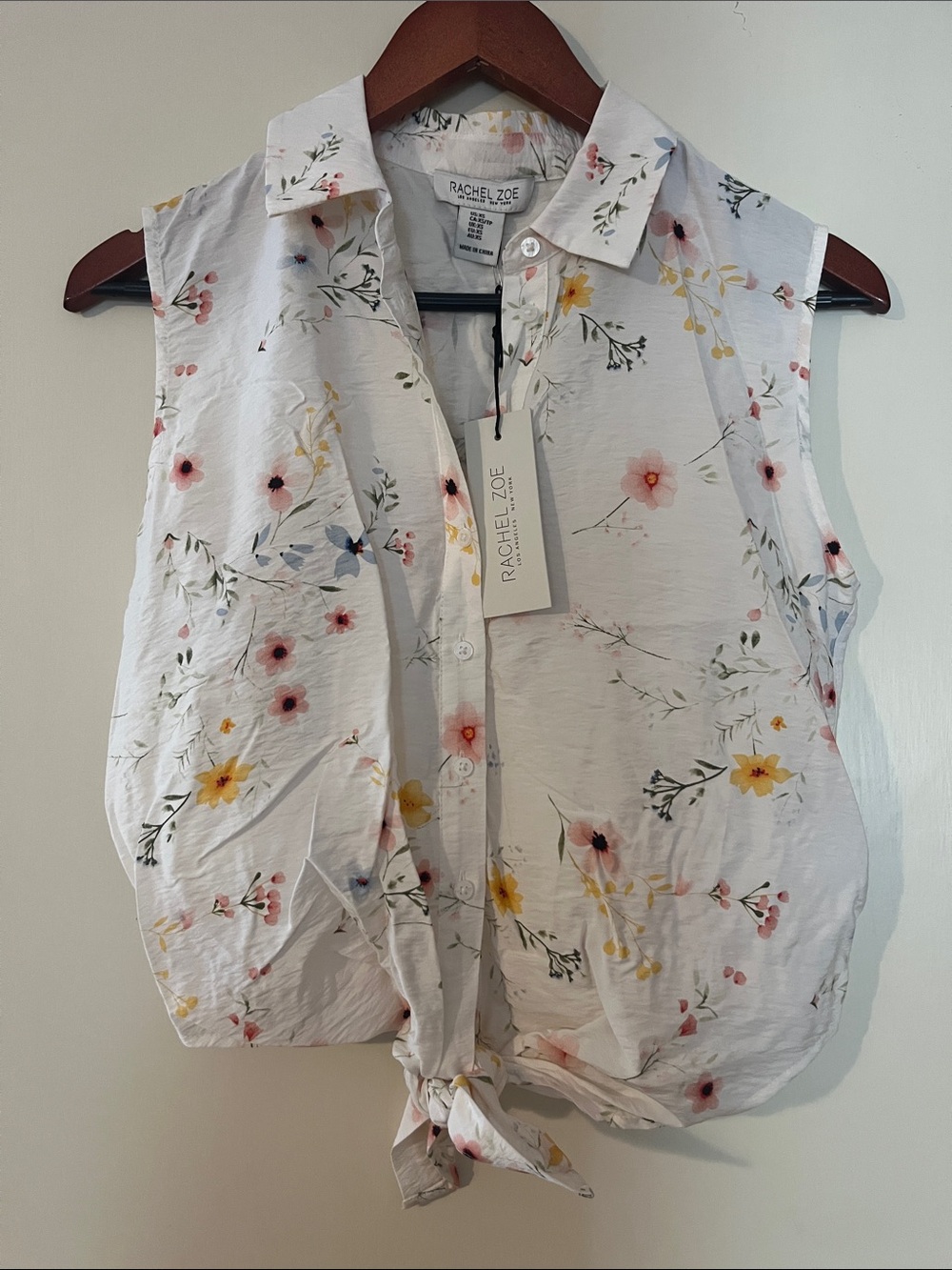 Rachel Zoe White Floral Tie-Hem Sleeveless Button Blouse